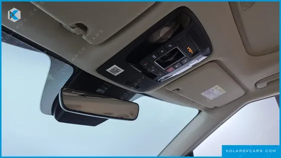 KIA CARNIVAL 7-SEATER SIGNATURE