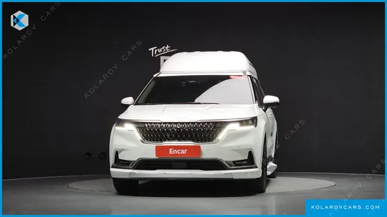 KIA CARNIVAL GASOLINE 7-SEATER HI-LIMOUSINE