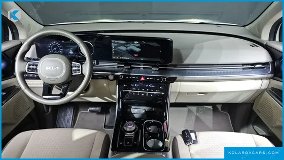 KIA CARNIVAL GASOLINE 7-SEATER HI-LIMOUSINE