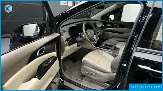 KIA CARNIVAL GASOLINE 9-SEATER HI-LIMOUSINE