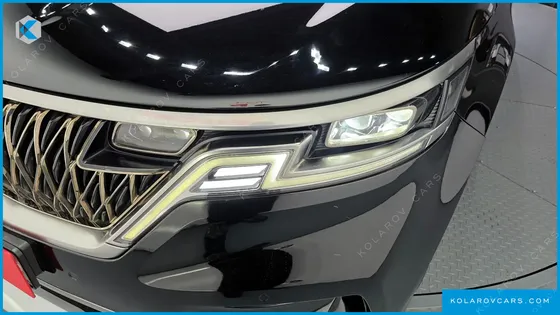 KIA CARNIVAL GASOLINE 9-SEATER HI-LIMOUSINE