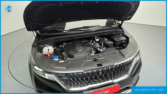 KIA CARNIVAL DIESEL 11-SEATER SIGNATURE