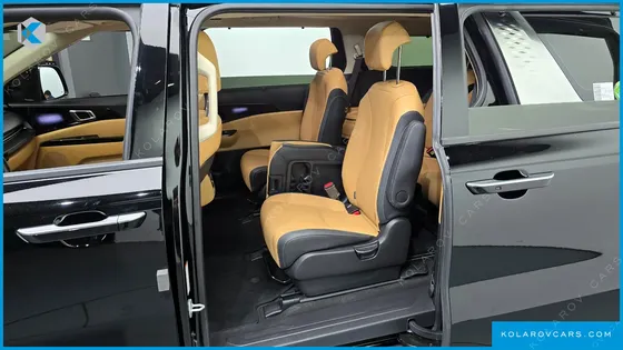 KIA CARNIVAL DIESEL 11-SEATER SIGNATURE
