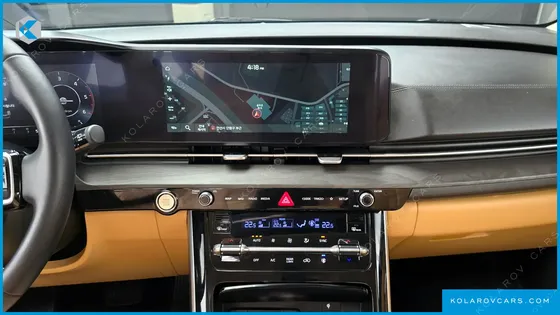 KIA CARNIVAL DIESEL 11-SEATER SIGNATURE