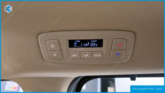 KIA CARNIVAL DIESEL 11-SEATER SIGNATURE