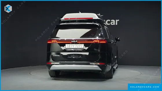 KIA CARNIVAL GASOLINE 7-SEATER HI-LIMOUSINE