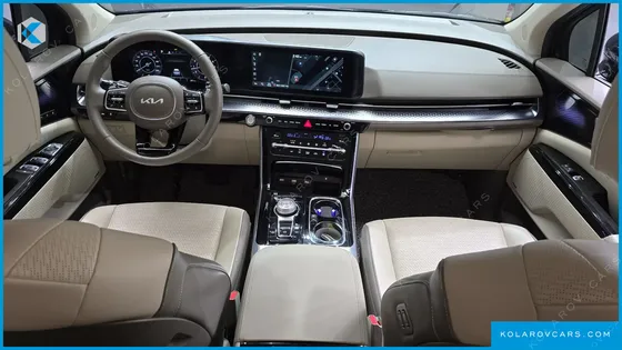 KIA CARNIVAL GASOLINE 7-SEATER HI-LIMOUSINE