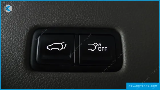 KIA CARNIVAL GASOLINE 7-SEATER HI-LIMOUSINE