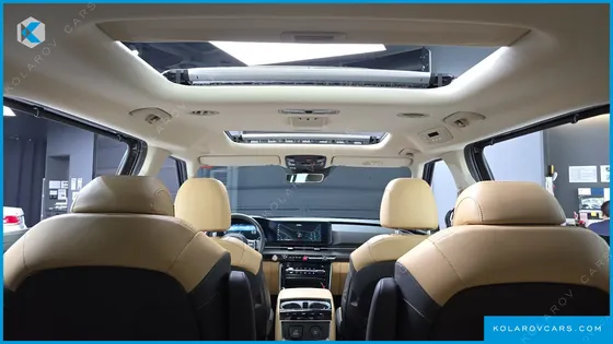 KIA CARNIVAL GASOLINE 9-SEATER SIGNATURE