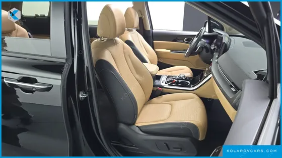 KIA CARNIVAL GASOLINE 9-SEATER SIGNATURE