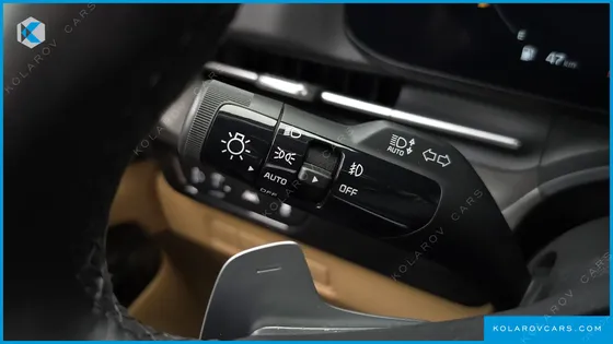 KIA CARNIVAL GASOLINE 9-SEATER SIGNATURE
