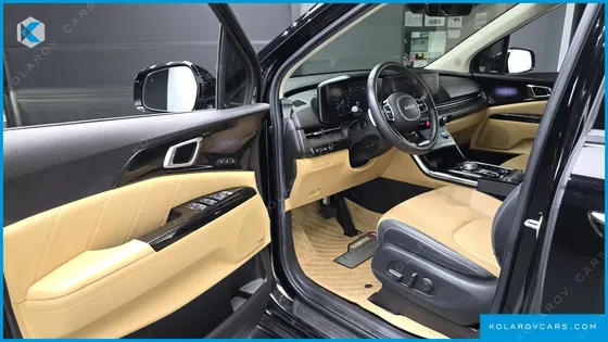 KIA CARNIVAL GASOLINE 9-SEATER SIGNATURE