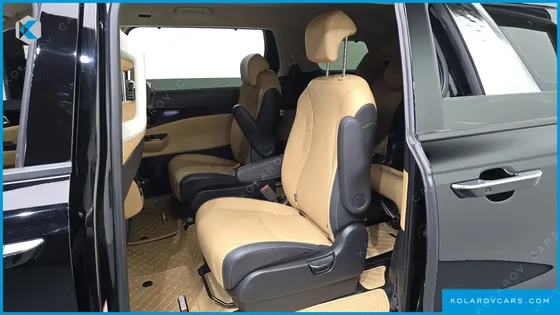 KIA CARNIVAL GASOLINE 9-SEATER SIGNATURE