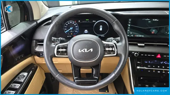 KIA CARNIVAL GASOLINE 9-SEATER SIGNATURE