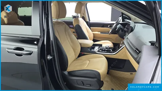 KIA CARNIVAL GASOLINE 9-SEATER SIGNATURE