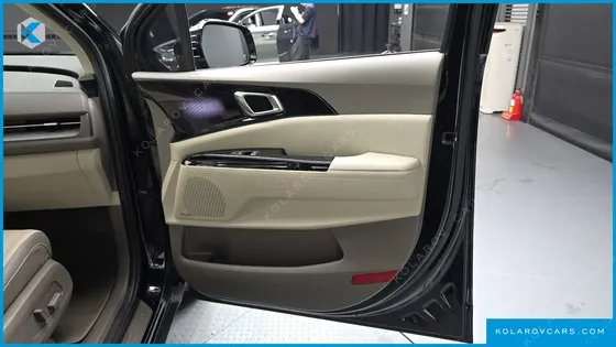 KIA CARNIVAL 9-SEATER SIGNATURE