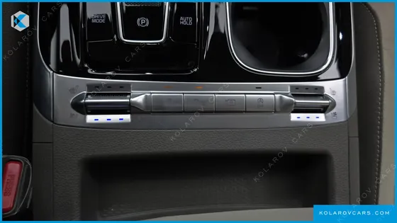 KIA CARNIVAL 9-SEATER SIGNATURE