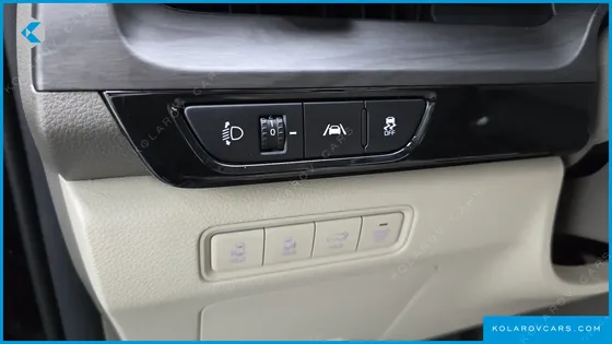 KIA CARNIVAL 9-SEATER SIGNATURE