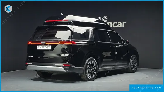 KIA CARNIVAL GASOLINE 9-SEATER HI-LIMOUSINE
