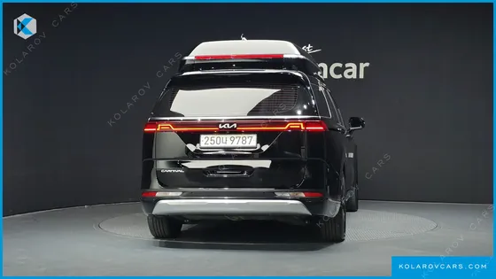 KIA CARNIVAL GASOLINE 9-SEATER HI-LIMOUSINE