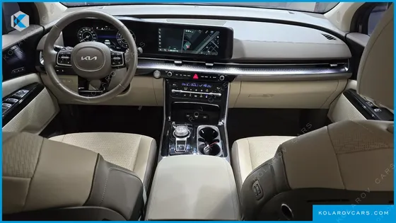 KIA CARNIVAL GASOLINE 9-SEATER HI-LIMOUSINE