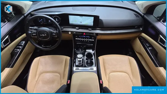 KIA CARNIVAL GASOLINE 9-SEATER SIGNATURE