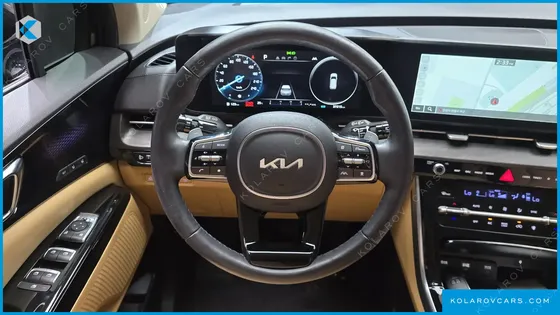 KIA CARNIVAL GASOLINE 9-SEATER SIGNATURE