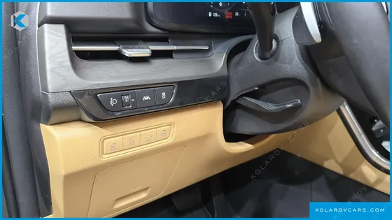 KIA CARNIVAL GASOLINE 9-SEATER SIGNATURE