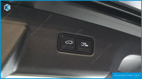 KIA CARNIVAL GASOLINE 7-SEATER SIGNATURE