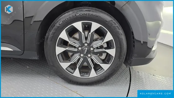 KIA CARNIVAL GASOLINE 7-SEATER SIGNATURE