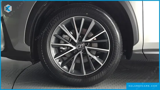 LEXUS NX PREMIUM