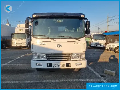 HYUNDAI MEGA TRUCK GOLD