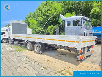 HYUNDAI TRAGO TRAGO