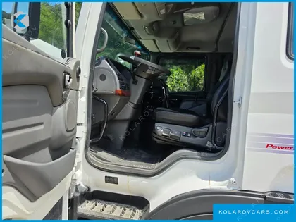 HYUNDAI TRAGO TRAGO
