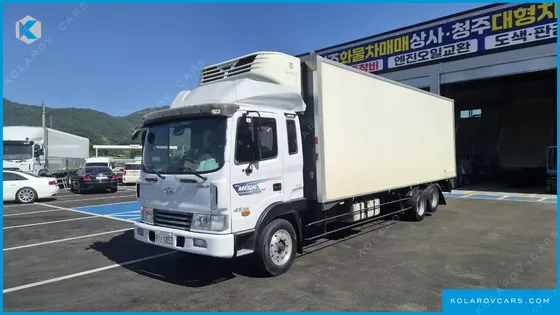 HYUNDAI MEGA TRUCK GOLD