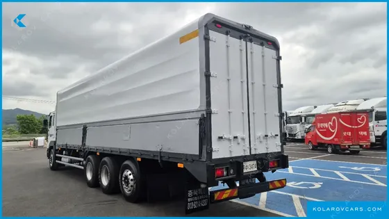 HYUNDAI TRAGO TRAGO 6X4
