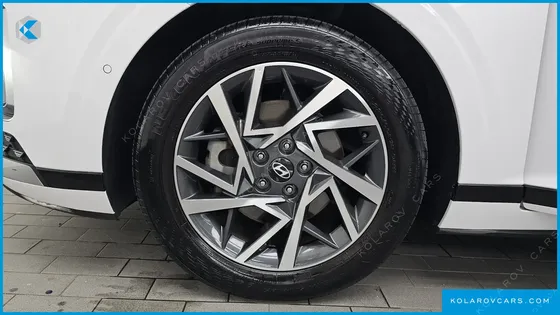 HYUNDAI GRANDEUR 2,5 GASOLINE 2WD
