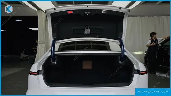 HYUNDAI GRANDEUR 2,5 GASOLINE 2WD