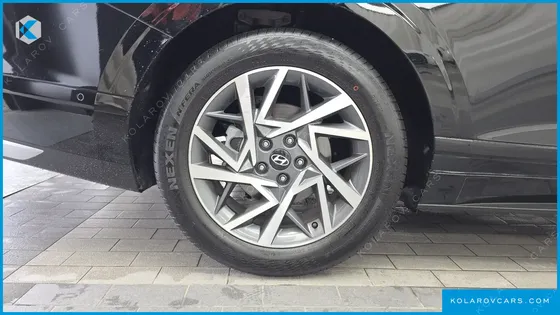 HYUNDAI GRANDEUR 2,5 GASOLINE 2WD