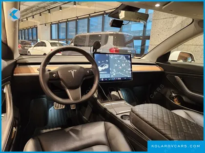 TESLA MODEL 3 LONG RANGE AWD