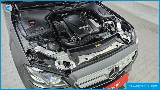 MERCEDES E-CLASS E300 4MATIC AMG LINE