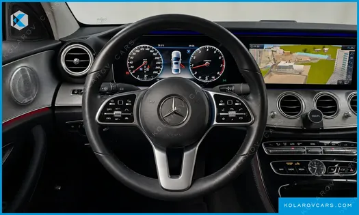 MERCEDES E-CLASS E300 4MATIC AMG LINE