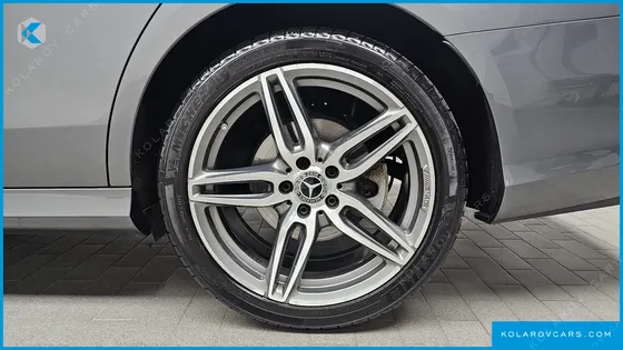MERCEDES E-CLASS E300 4MATIC AMG LINE
