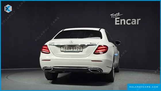 MERCEDES E-CLASS E300 4MATIC EXCLUSIVE