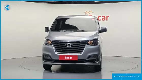 HYUNDAI STAREX VAN 5-SEATER