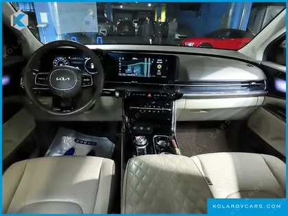 KIA CARNIVAL 7-SEATER HI-LIMOUSINE
