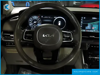 KIA CARNIVAL 7-SEATER HI-LIMOUSINE