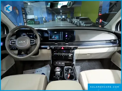 KIA CARNIVAL 9-SEATER HI-LIMOUSINE