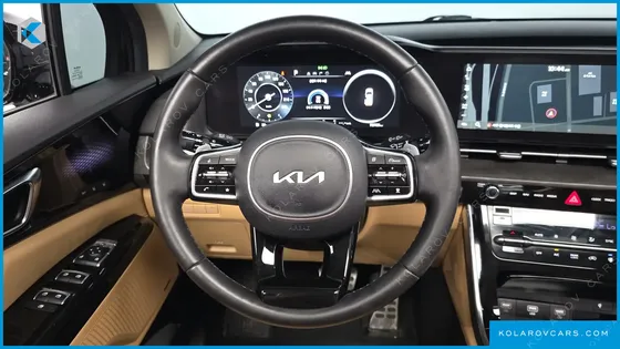 KIA CARNIVAL GASOLINE 9-SEATER SIGNATURE