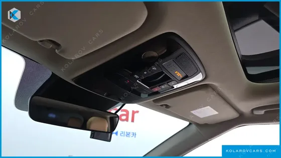 KIA CARNIVAL GASOLINE 9-SEATER SIGNATURE